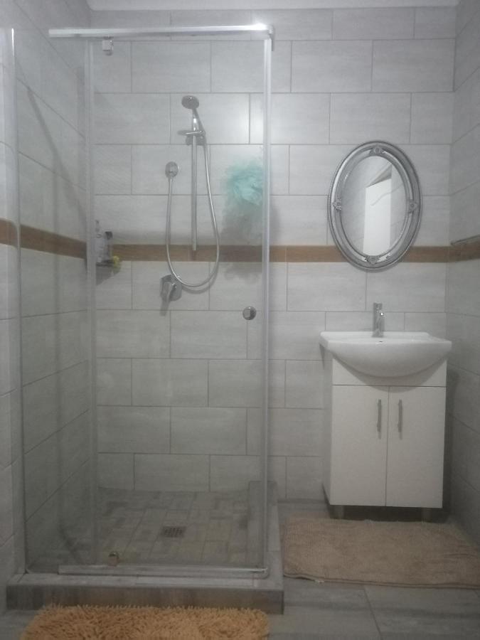 Lala Poa Guest House Klerksdorp Exterior photo