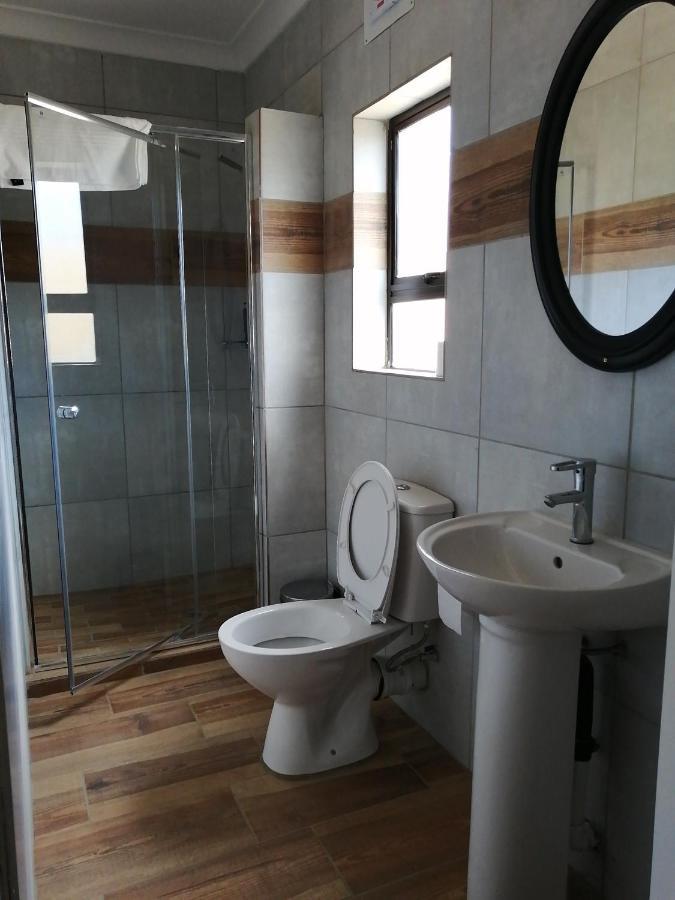 Lala Poa Guest House Klerksdorp Exterior photo