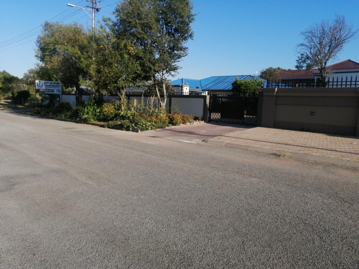 Lala Poa Guest House Klerksdorp Exterior photo